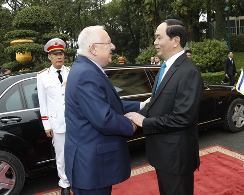 Tổng thống Nhà nước Israel và phu nhân bắt đầu thăm Việt Nam