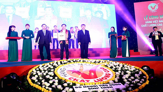 Vinamilk - 21 năm liền nhận giải thưởng Hàng Việt Nam chất lượng cao do người tiêu dùng bình chọn