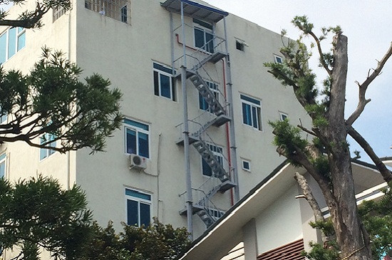 Vụ cầu thang thoát hiểm xây dựng trái phép tại phường Đông Khê: Quận Ngô Quyền chỉ đạo xử lý dứt điểm trong tháng 3/2017