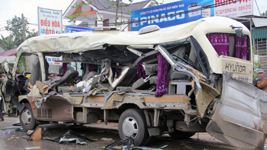 Nghệ An: Hai vụ tai nạn giao thông thảm khốc, 6 người tử vong