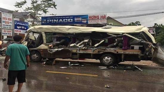 Khởi tố hai tài xế xe tải trong 2 vụ tai nạn khiến 6 người tử vong