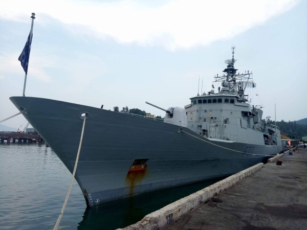 Tàu Hải quân Hoàng gia New Zealand thăm Đà Nẵng