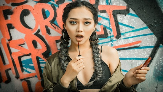 “Người tình” Sơn Tùng M-TP thẳng tiến lại Top Model Online 2017