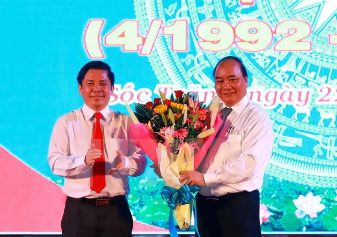 Thủ tướng Nguyễn Xuân Phúc dự kỷ niệm 25 năm tái lập tỉnh Sóc Trăng