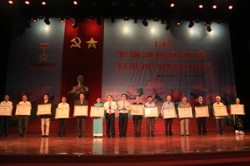 Truy tặng danh hiệu Bà mẹ Việt Nam anh hùng cho 283 mẹ ở Quảng Trị