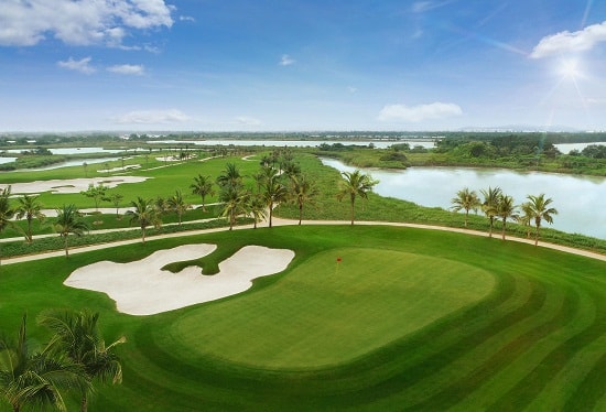 Khai trương sân golf 36 hố tiêu chuẩn quốc tế