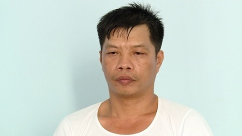 Một nghi phạm dùng dao rọc giấy tự sát trong trại tạm giam