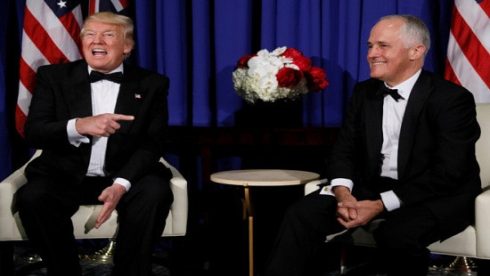 Bận ăn mừng, Trump để Thủ tướng Úc đợi 3 tiếng ở New York