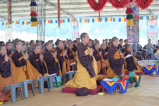 Những triết lý sống tốt đẹp trong lễ Phật đản ở Tây Thiên 