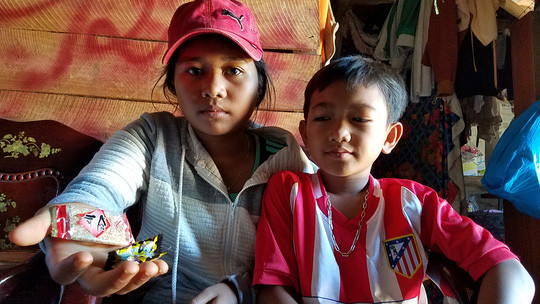 Đắk Lắk: Ăn bánh kẹo của người lạ, 59 người nhập viện