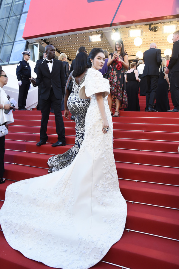 Lý Nhã Kỳ, Ngọc Thanh Tâm đẹp kiêu sa trên thảm đỏ Cannes