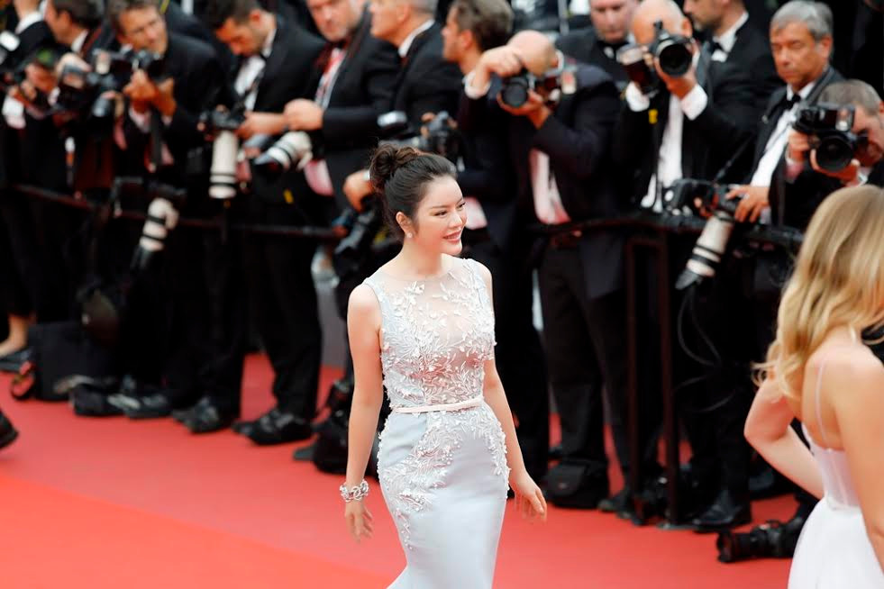 Công chúa Lý Nhã Kỳ đẹp kiêu sa trên thảm đỏ LHP Cannes