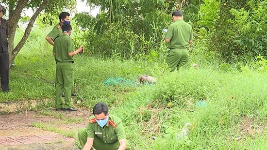 Phát hiện một xác chết trôi trên sông Long Hồ