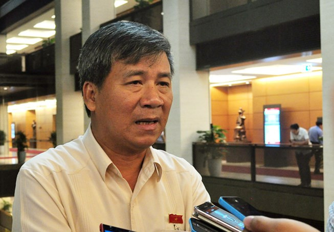 GS.TS Nguyễn Anh Trí phán đoán nguyên nhân gây sốc phản vệ ở Hòa Bình