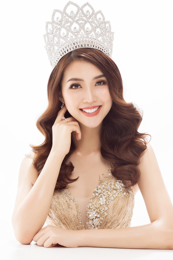 Hoa hậu Tường Linh muốn trở thành người đẹp đa năng