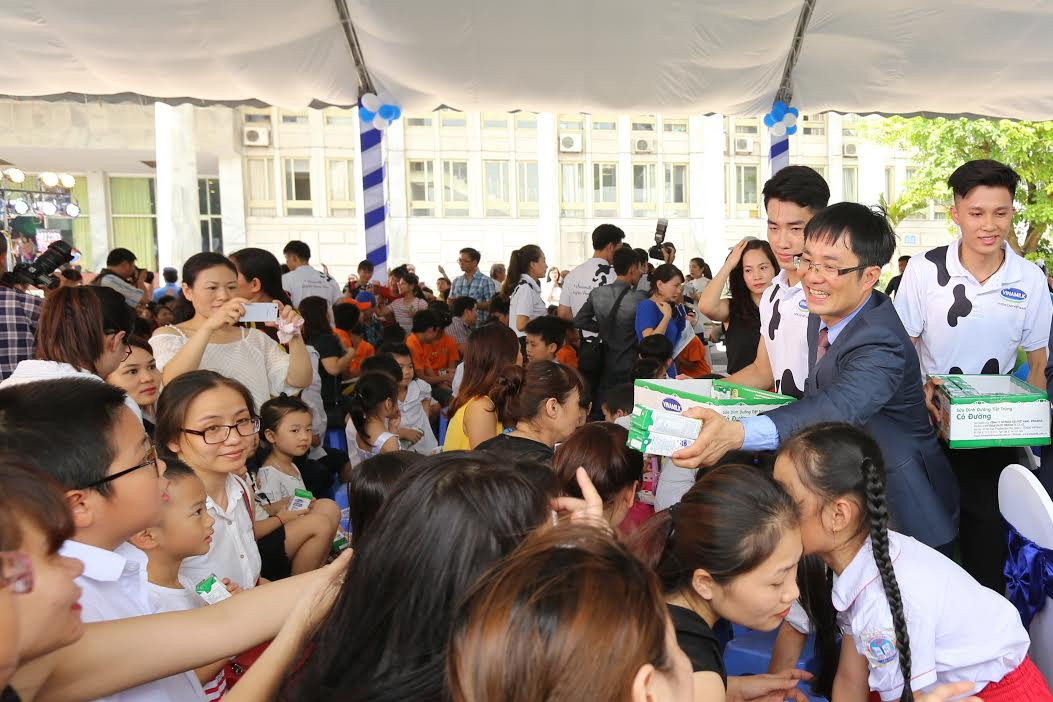 Vinamilk đồng hành hưởng ứng chương trình “Ngày sữa thế giới” do Hiệp hội sữa Việt Nam khởi xướng