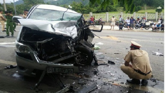 Lâm Đồng: Vụ tai nạn xe khách 9 người nhập viện, nạn nhân đầu tiên tử vong