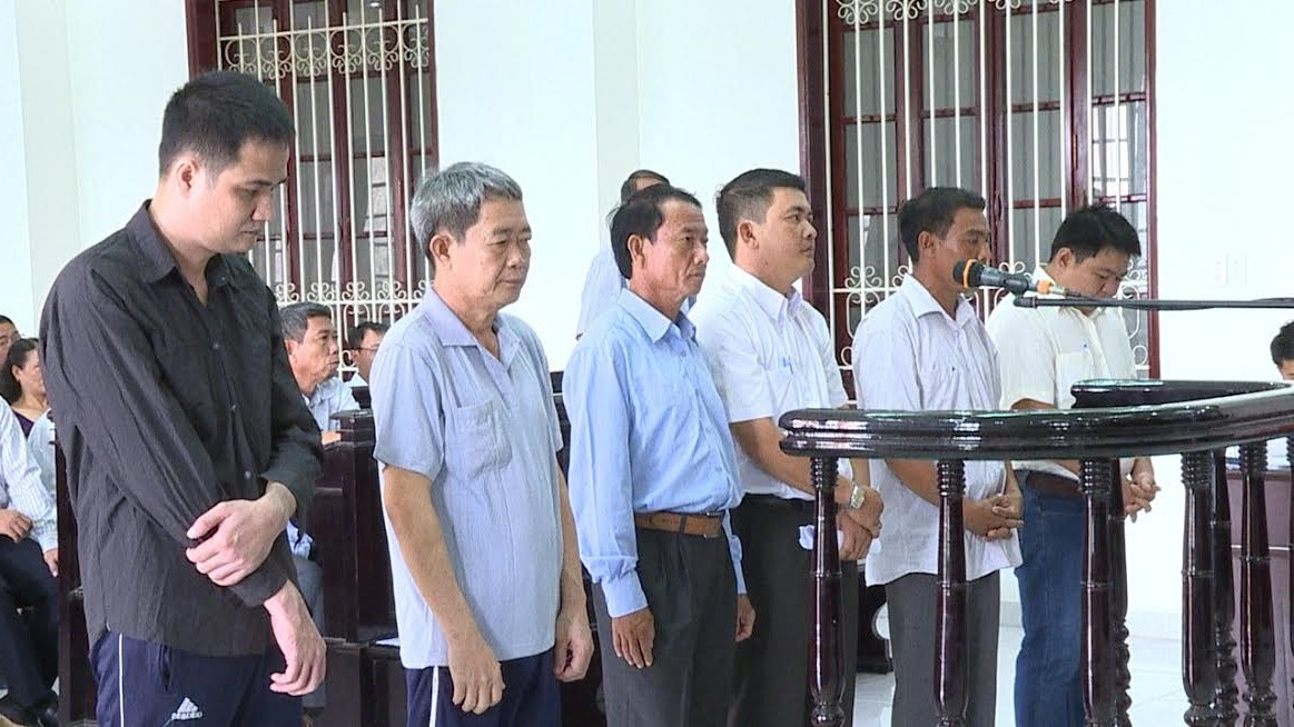 Vĩnh Long: Xét xử vụ tham ô tài sản ở Phòng Công Thương huyện Tam Bình