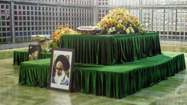 IS tiếp tục nhận trách nhiệm vụ tấn công Quốc hội Iran và lăng mộ Khomeini