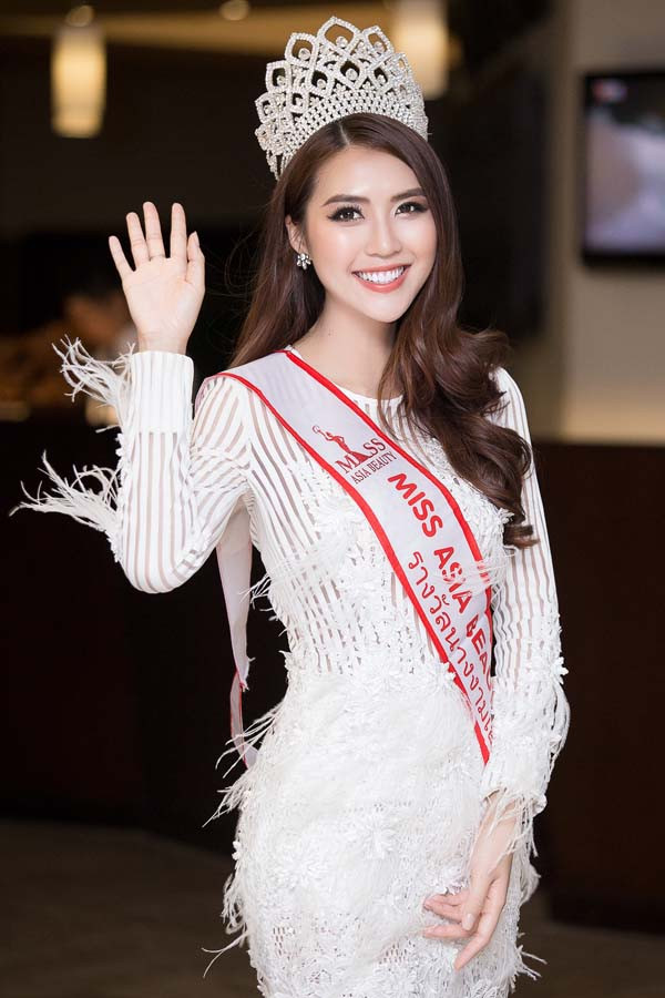 Hoa hậu Tường Linh nổi bật giữa rừng người đẹp Miss Friendship Asean 2017