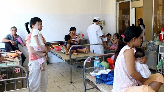Hà Nội: 30 ca nhập viện mỗi ngày do sốt xuất huyết