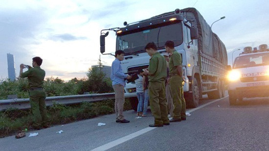 Hà Nội: Băng 9X dùng súng chuyên cướp tài sản của lái xe tải bị bắt 