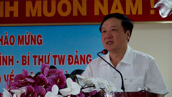 Chánh án TANDTC Nguyễn Hòa Bình làm việc tại TAND tỉnh Đồng Tháp