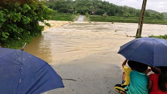 Thanh Hóa: Nhiều hộ dân sơ tán khẩn cấp sau bão số 2 