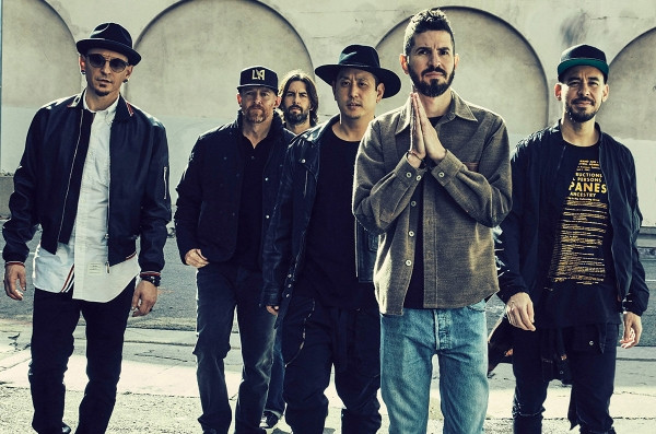 Giọng ca chính nhóm nhạc Rock huyền thoại Linkin Park tự tử tại nhà riêng