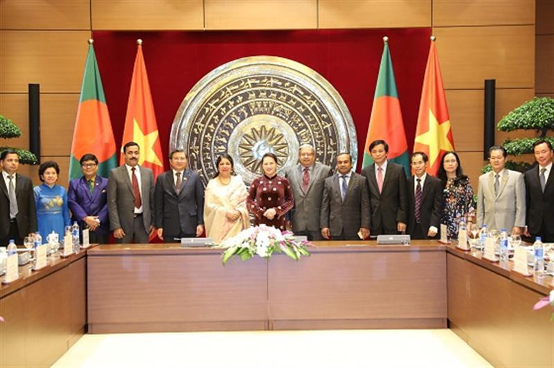 Chủ tịch Quốc hội Bangladesh kết thúc tốt đẹp chuyến thăm Việt Nam