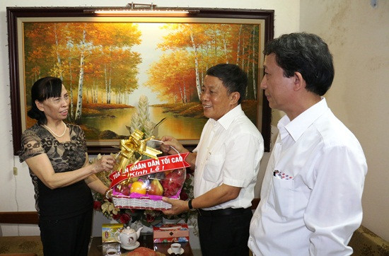 TANDTC tổ chức các đoàn thăm và tặng quà nhân ngày Thương binh - liệt sỹ