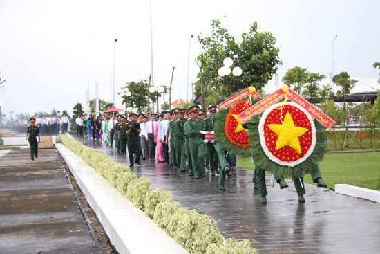 Tỉnh Hậu Giang tổ chức nhiều hoạt động kỷ niệm 70 năm Ngày Thương binh – Liệt sĩ