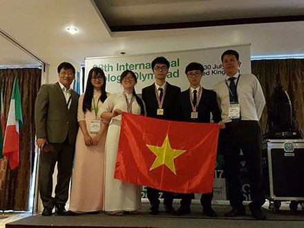 Việt Nam giành 1 HCV, 2 HCB Olympic Sinh học quốc tế 2017