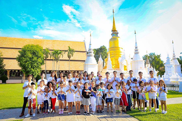 Các thí sinh lọt vào chung kết cuộc thi “Hoàng tử và công chúa quốc tế” tại Thái Lan