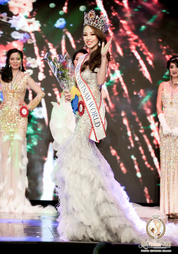 Nhan sắc vạn người mê của người đẹp Việt đăng quang cuộc thi Hoa hậu tại Mỹ