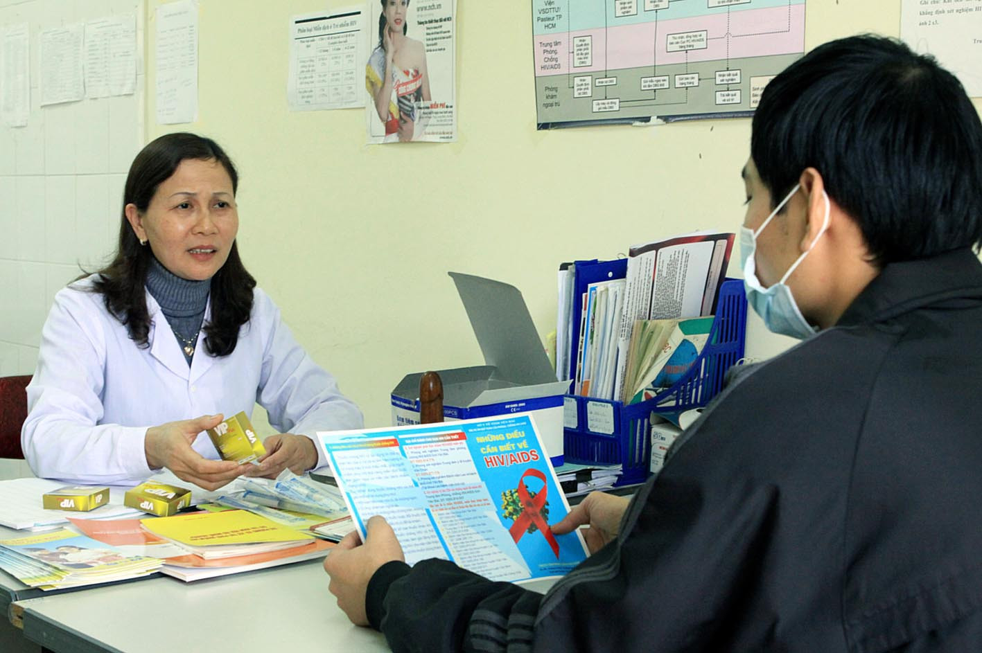 Việt Nam phát hiện hơn 3.500 ca mắc HIV mới