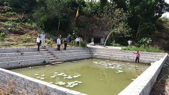 Bắc Giang: Tá hỏa phát hiện 4 thi thể nữ sinh dưới giếng chùa Hàm Long