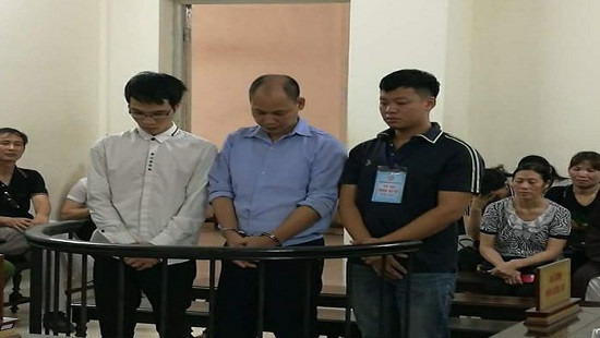 Hai bố con hành hung thương binh ở Hà Nội được giảm án