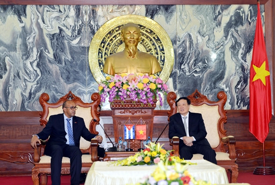 Chánh án TANDTC Nguyễn Hòa Bình tiếp Đại sứ Cu Ba tại Việt Nam