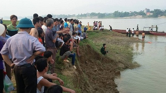 Quảng Ninh: Hai chị em ruột đuối nước thương tâm