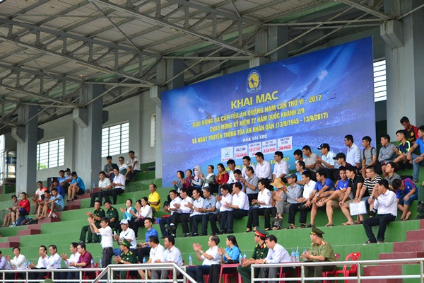 Khai mạc giải bóng đá mini tranh Cúp Tòa án Quảng Nam lần thứ VI