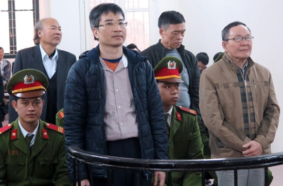 Giang Kim Đạt và đồng bọn trong đại án tham ô tại Vinashines hầu Tòa