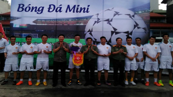 Giao lưu bóng đá Cụm thi đua số 11 TP Hà Nội
