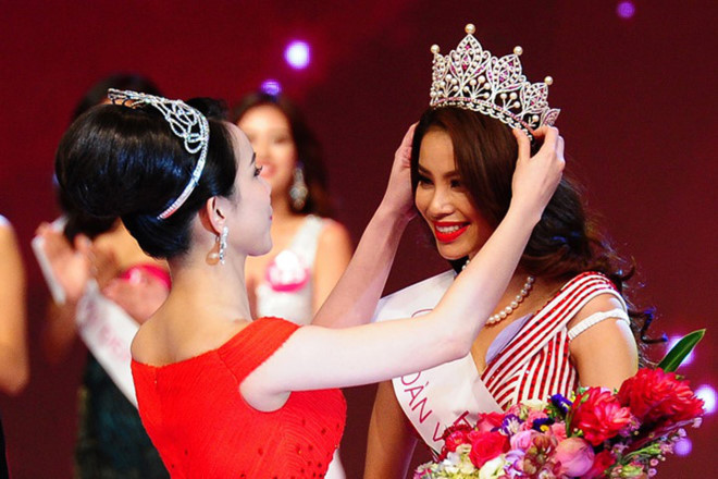 Cận cảnh vương miện 2.7 tỷ đồng của Miss Universe Vietnam 2017