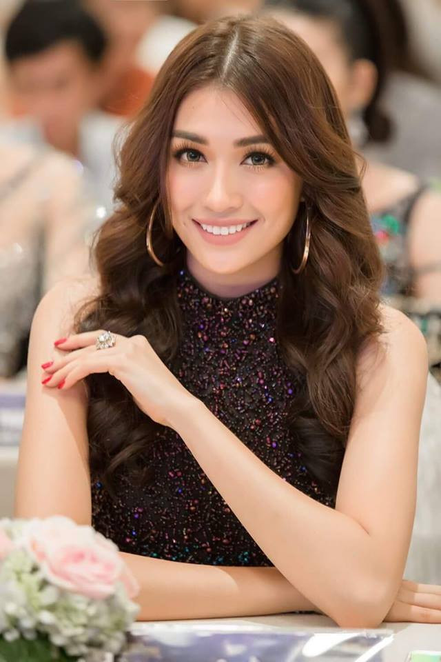 Mỹ nhân Việt đọ sắc với Hoa hậu Dominican 2015