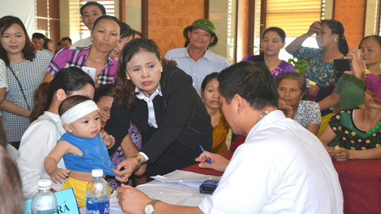 Prudential Việt Nam khám sức khỏe và trả quyền lợi bảo hiểm cho khách hàng tại Nghệ An