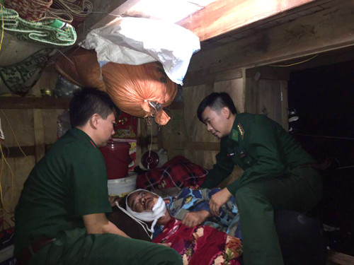 Hà Tĩnh: Một ngư dân trọng thương do tai nạn trên biển