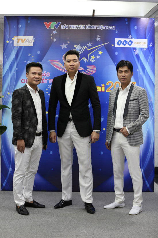 Sao mai 2017: MC Lại Văn Sâm dẫn chương trình đêm Gala