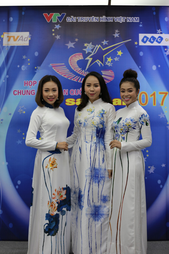 Sao mai 2017: MC Lại Văn Sâm dẫn chương trình đêm Gala
