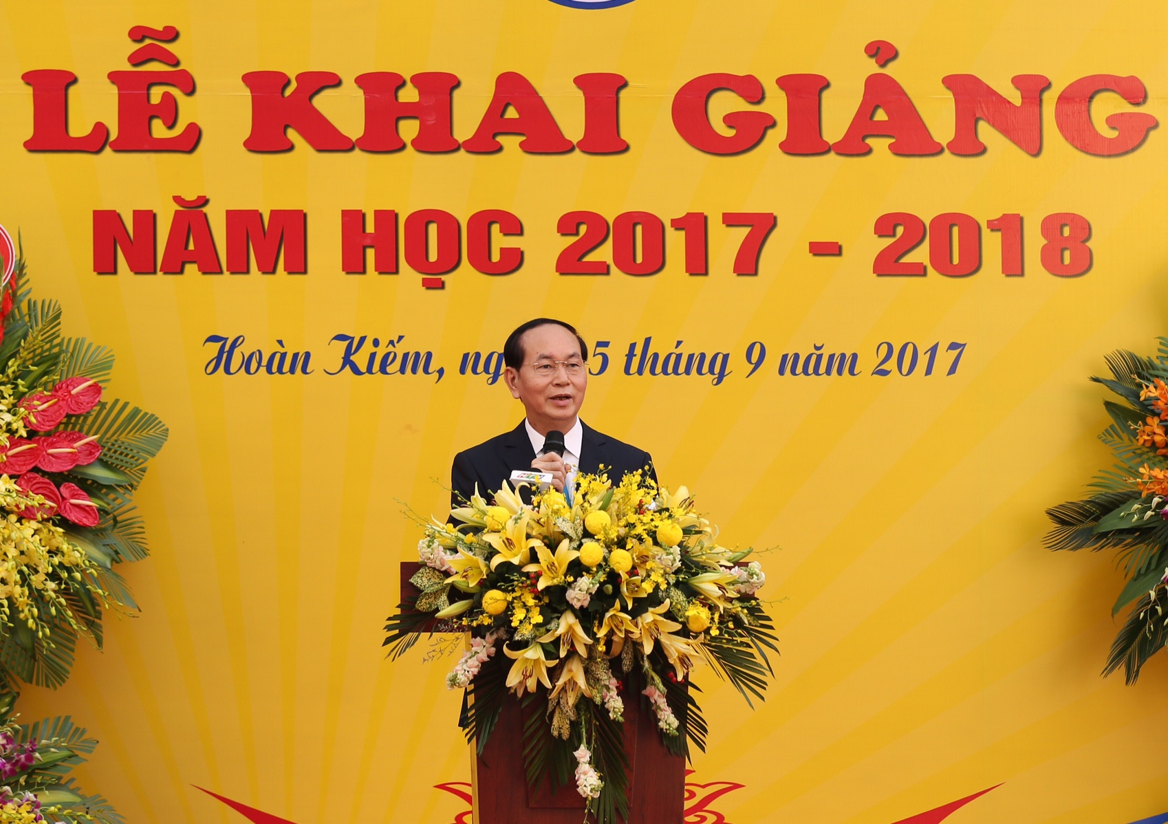 Chủ tịch nước Trần Đại Quang dự Lễ khai giảng ở trường Trưng Vương